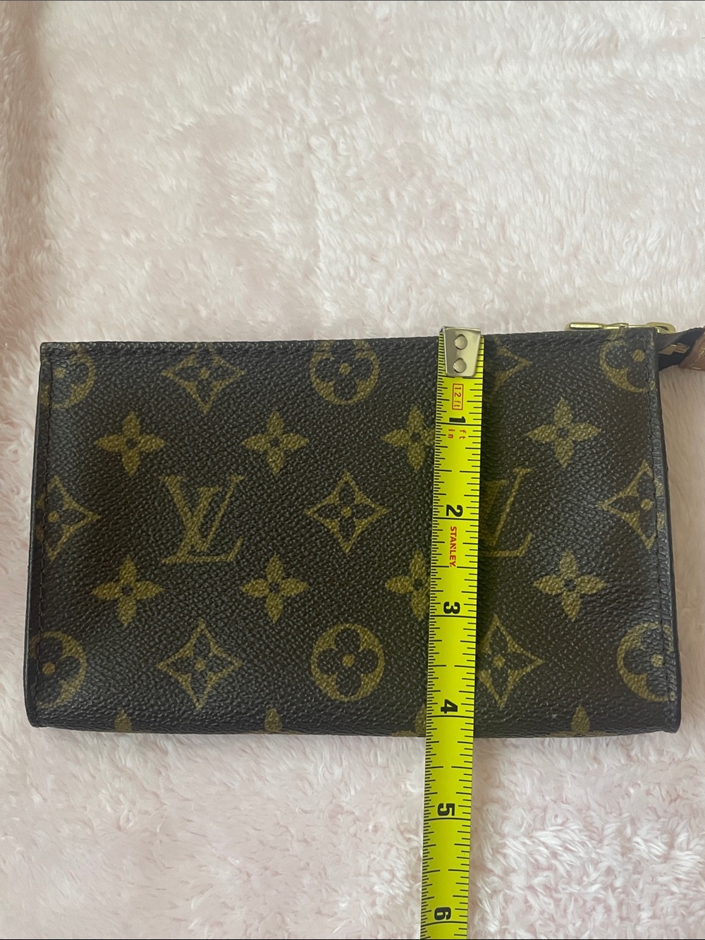 Louis Vuitton Monogram Canvas Pouch - Picture 2 of 8